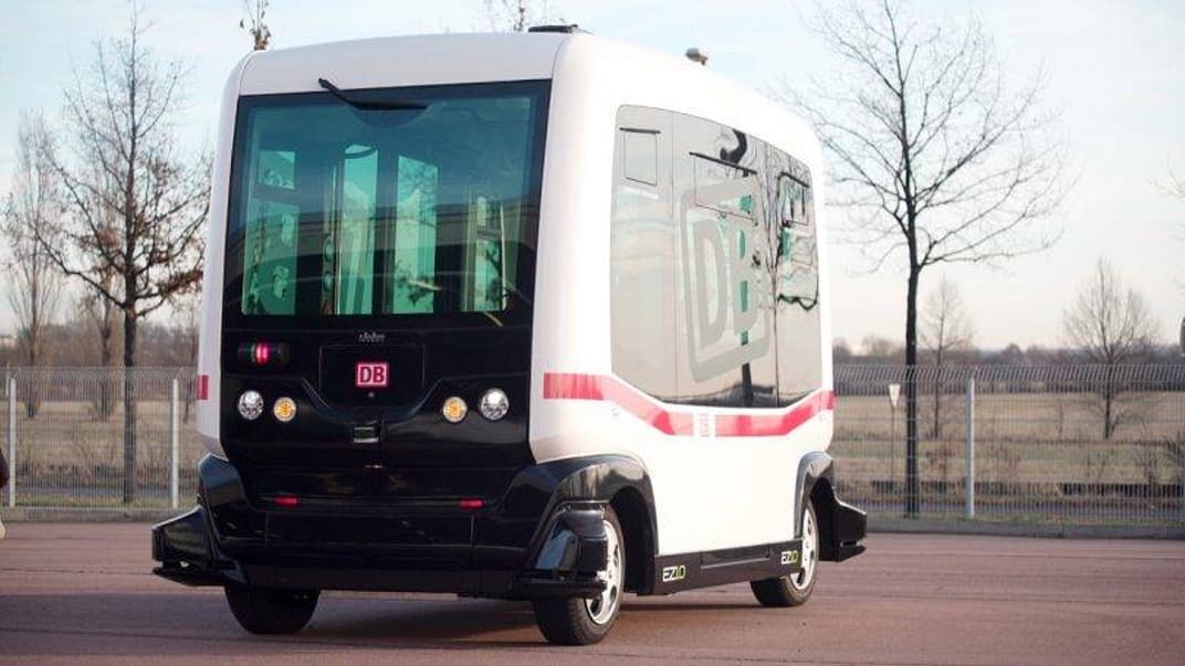 Самокерований електричний автобус