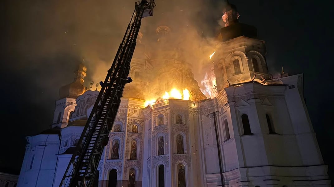 Успенський собор Києво-Печерської лаври після російської атаки по Києву, 15 червня 2026 року