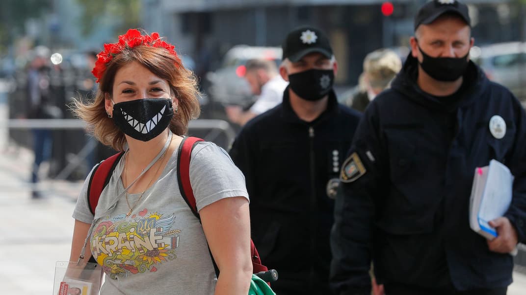 Уряд дозволив зробити перші кроки з пом'якшення карантину, з 11 травня Україна почала відходити від жорстких обмежень