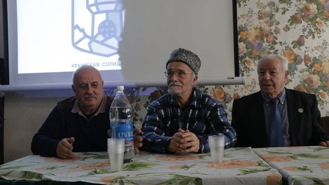 Помер ветеран кримськотатарського національного руху Алі Кадиров (на фото посередині)