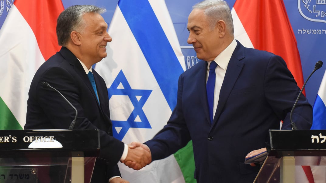 Премьер-министр Венгрии Виктор Орбан (слева) с премьер-министром Израиля Биньямином Нетаньяху в Иерусалиме, 19 июля 2018 года