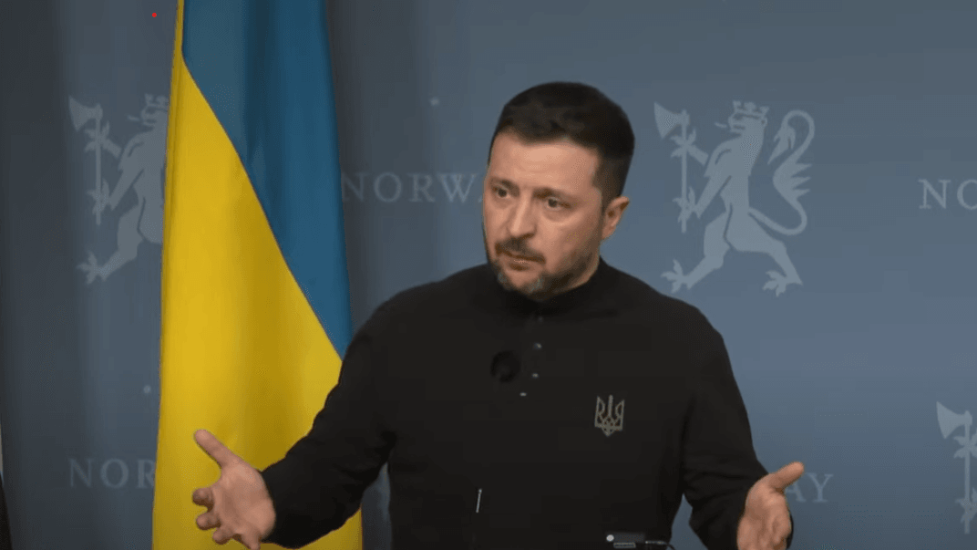 Президент Украины Владимир Зеленский на конференции после переговоров с премьер-министром Норвегии Йонасом Гар Стере 20 марта 2025 года
