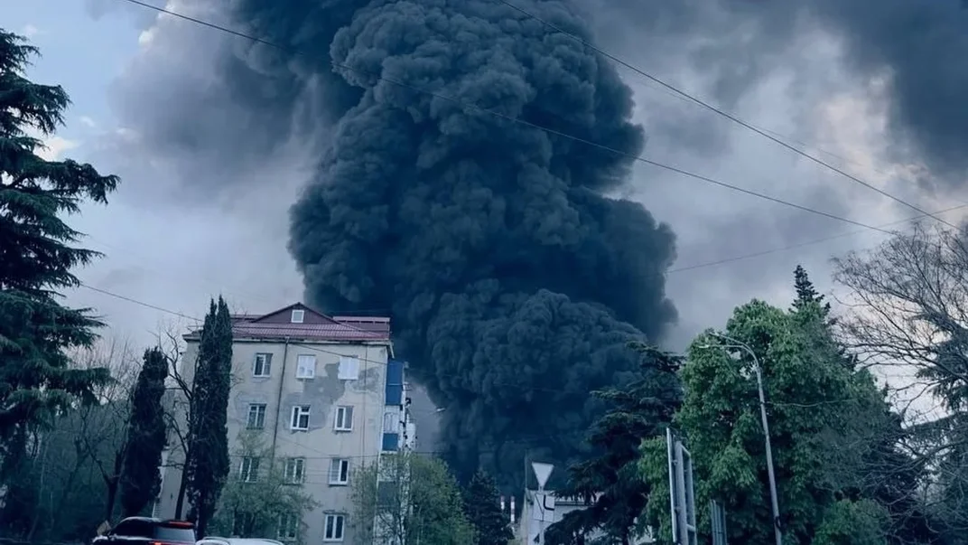 Ілюстративне фото. Наслідки атаки по НПЗ «Туапсинський», 20 квітня 2026 року