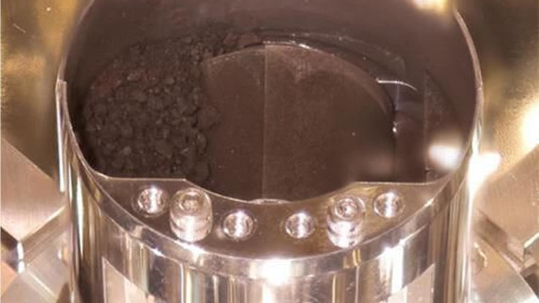 Зразки ґрунту з поверхні астероїда Рюгу