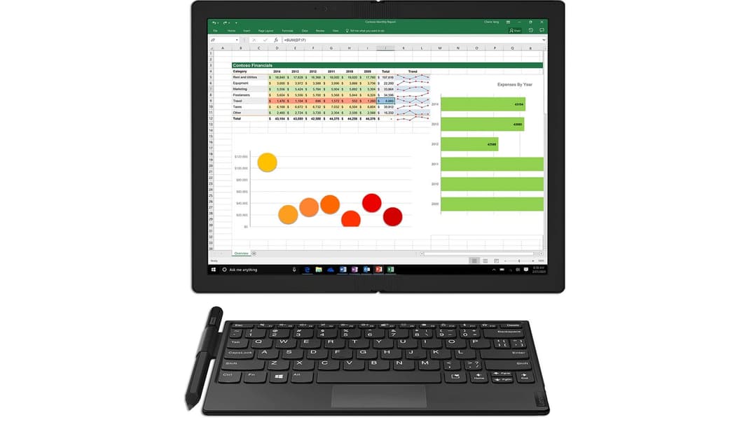 Lenovo випустила перший у світі ноутбук із екраном, що гнеться. Ні, це не жарт — екран справді згинається впоперек