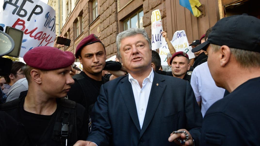 Експрезидент України Петро Порошенко після допиту в Державному бюро розслідувань як свідок у справі про ухилення від сплати податків, Київ, 12 серпня 2019