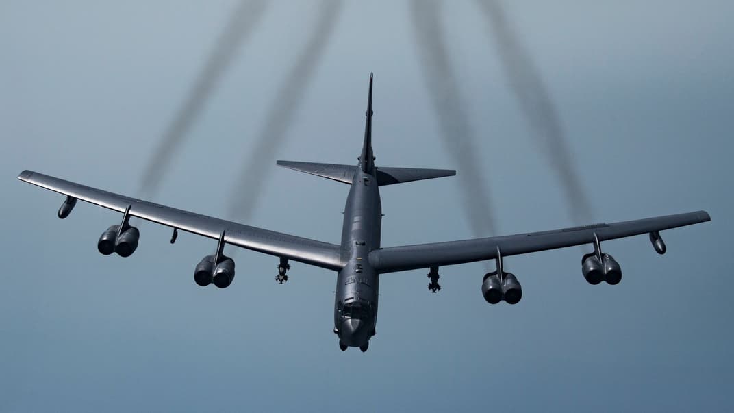 Ілюстративне фото. Boeing B-52H Stratofortress у польоті над Перською затокою