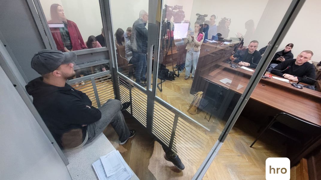 Військовослужбовець 56 бригади Сергій Гнезділов у залі Печерського райсуду Києва, 11 жовтня 2024 року