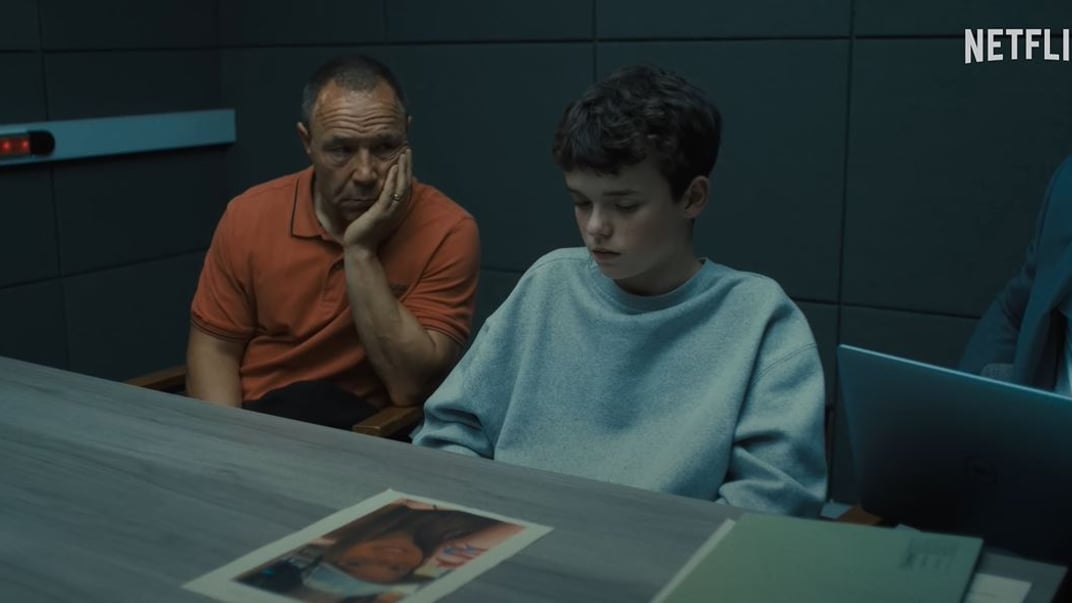 За сюжетом, 13-річного Джеймі Міллера затримують за підозрою у вбивстві однокласниці