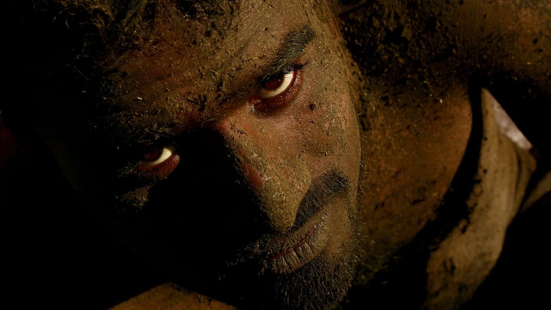 Крупний план жителя села Гуматапурам, змазаного коров'ячим послідом після святкування Дівалі в селі Талаваді, близько 282 км від Бангалора, Індія, 9 листопада 2018 року.