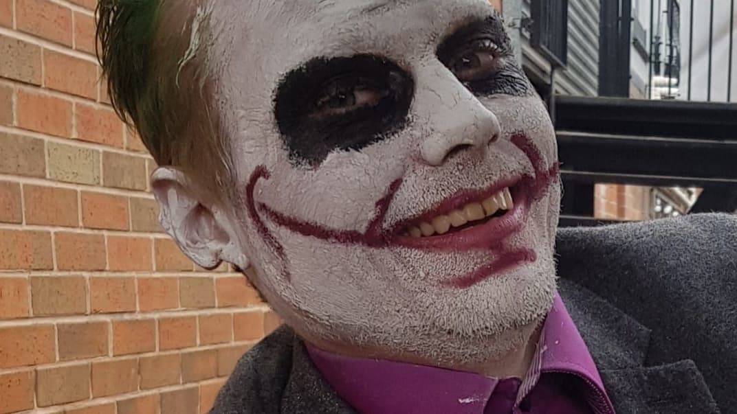 Дэмиен Хаммонд, которого признали виновным в 110 правонарушениях, получил «расширенный приговор» на 16 лет заключения