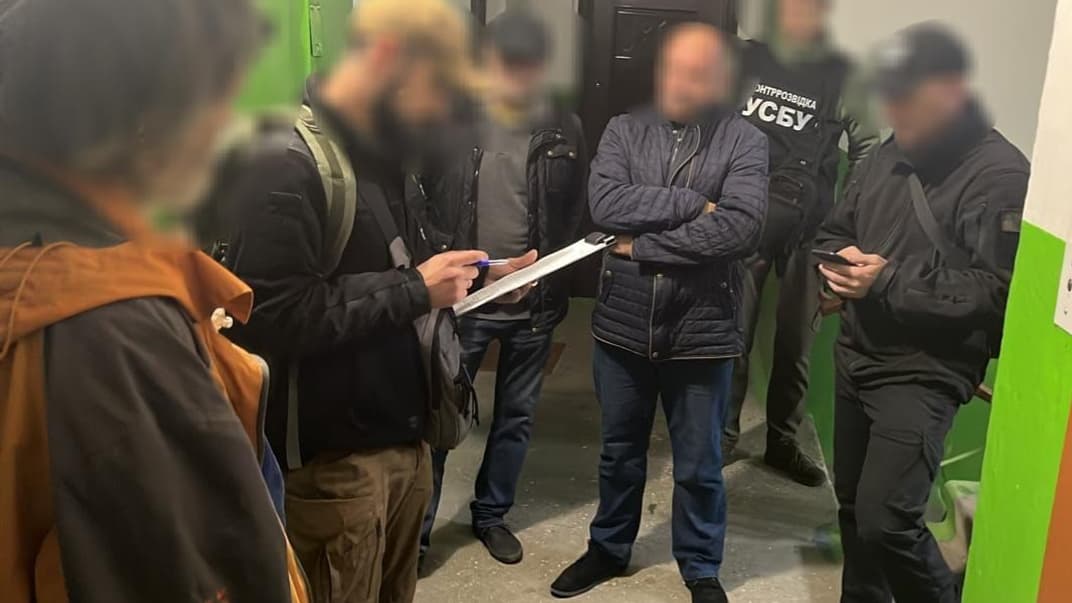 Правоохоронці прийшли до підозрюваного мешканця Рівного