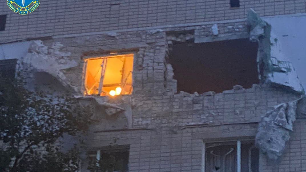 Последствия российских обстрелов в Херсоне, 25 июня 2023 года