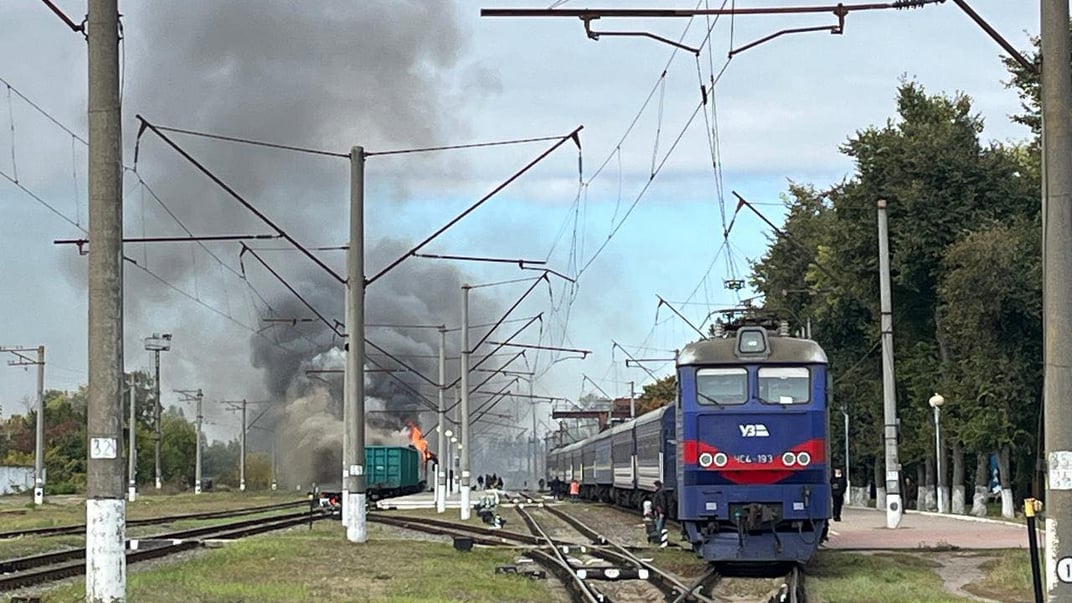Последствия российского удара по вокзалу в Шостке Сумской области, 4 октября 2025 года