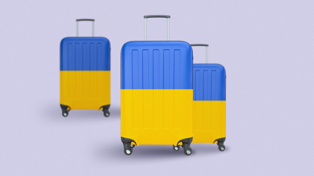 Кожні пів року 100 000 українців повертаються з-за кордону