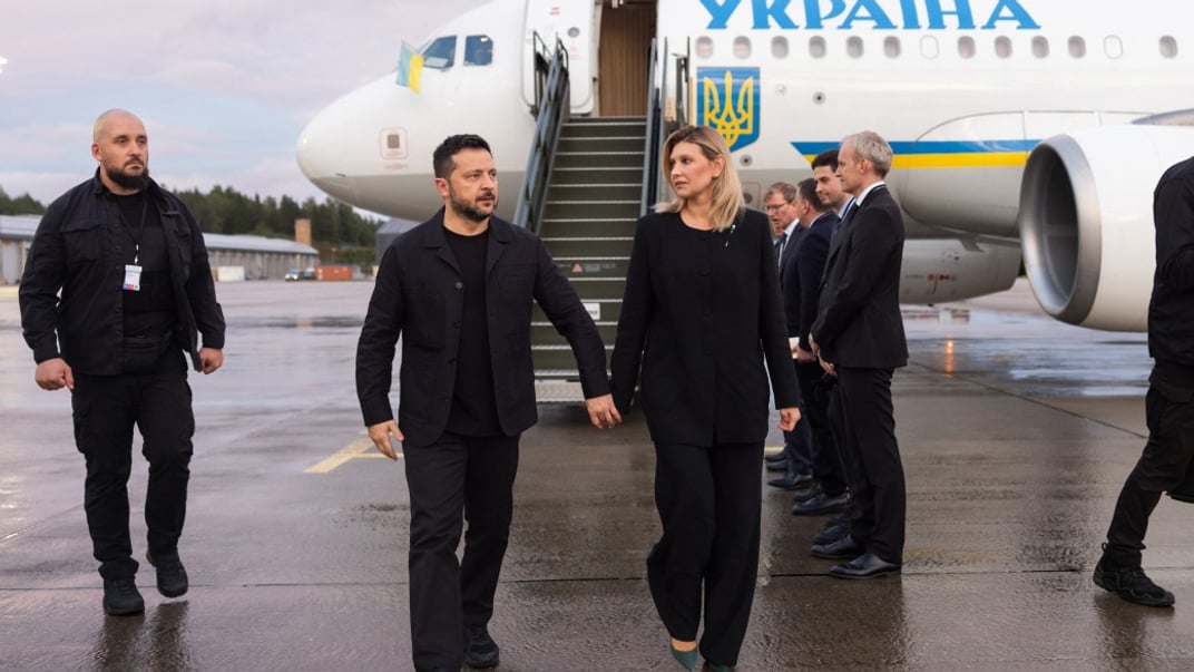 Ілюстративне фото. Президент України Володимир Зеленський та Перша леді Олена Зеленська після прильоту в Осло, 9 вересня 2026 року Ілюстративне фото. Президент України Володимир Зеленський та Перша леді Олена Зеленська після прильоту в Осло, 9 вересня 2026 року