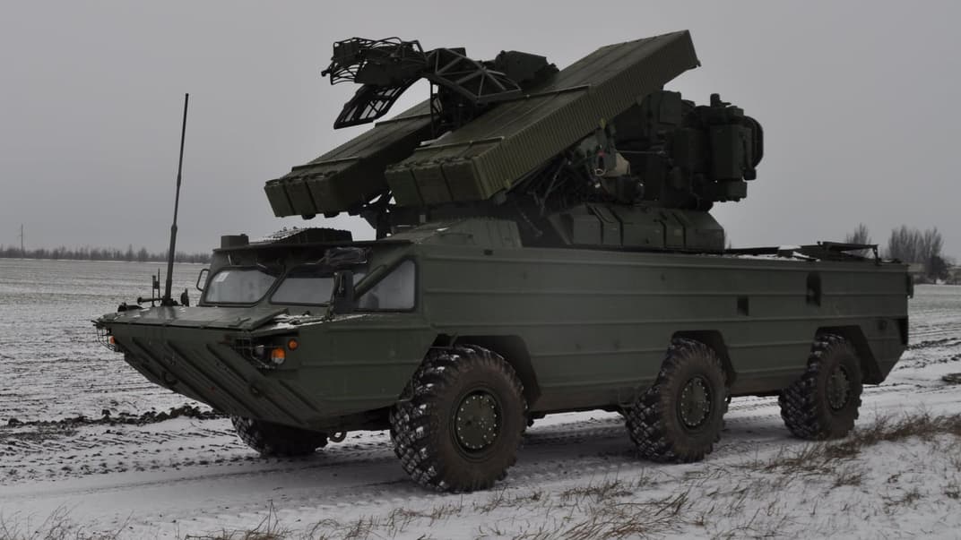 Украинские военные и техника во время тренировок в Херсонской области