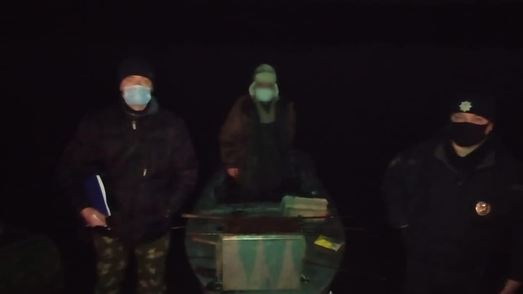 Под Чернобылем поймали мужчину, который ловил рыбу в Припяти