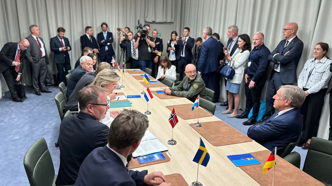 Міністри оборони 12 країн підписують меморандум про підготовку українських пілотів на літаках F-16