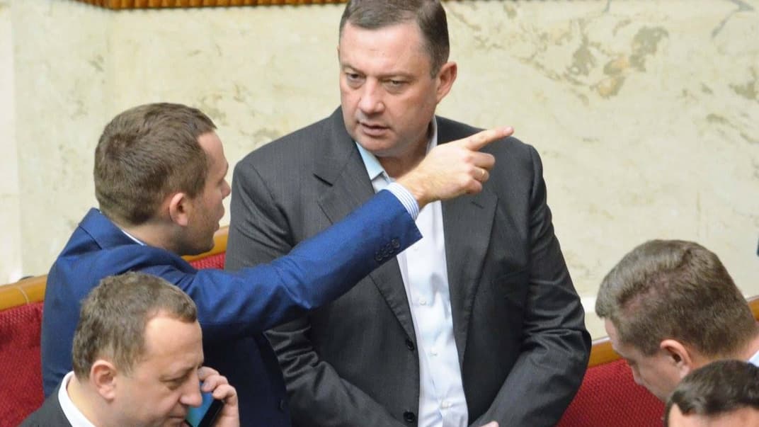 Ярослав Дубневич (у центрі)