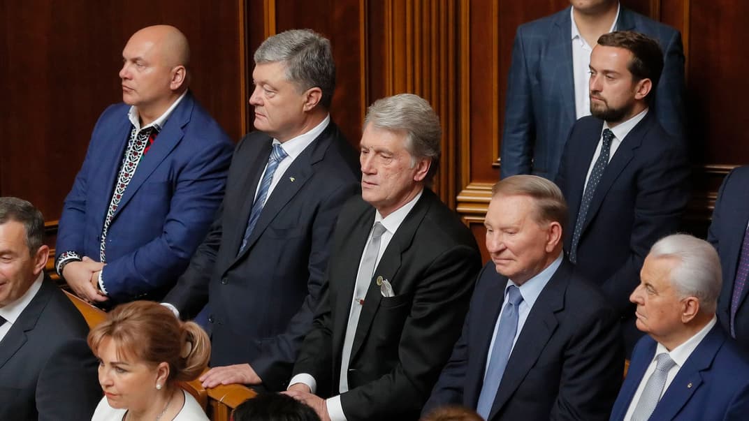 Пять президентов Украины приняли участие в торжественном заседании к открытию новой Рады