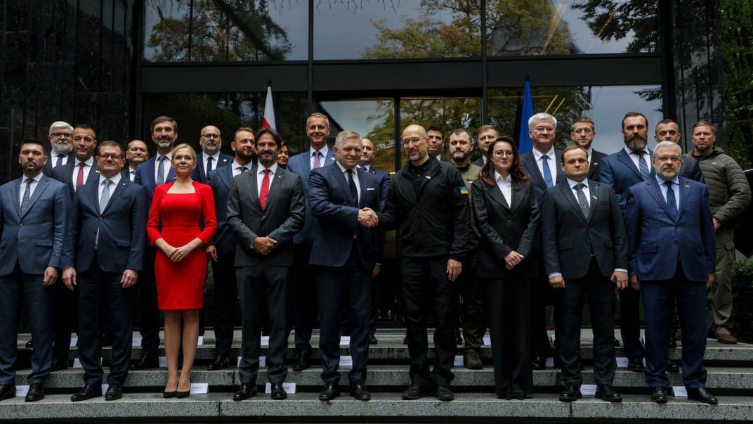 Урядові команди України та Словаччини