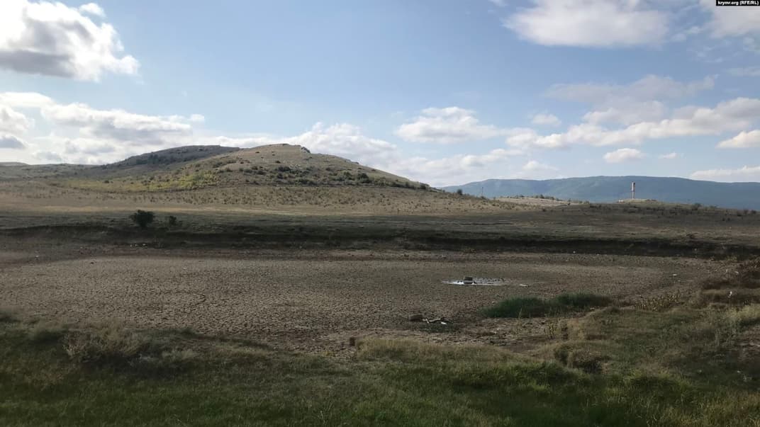 Высохший пруд около села Кирпичное, Белогорский район