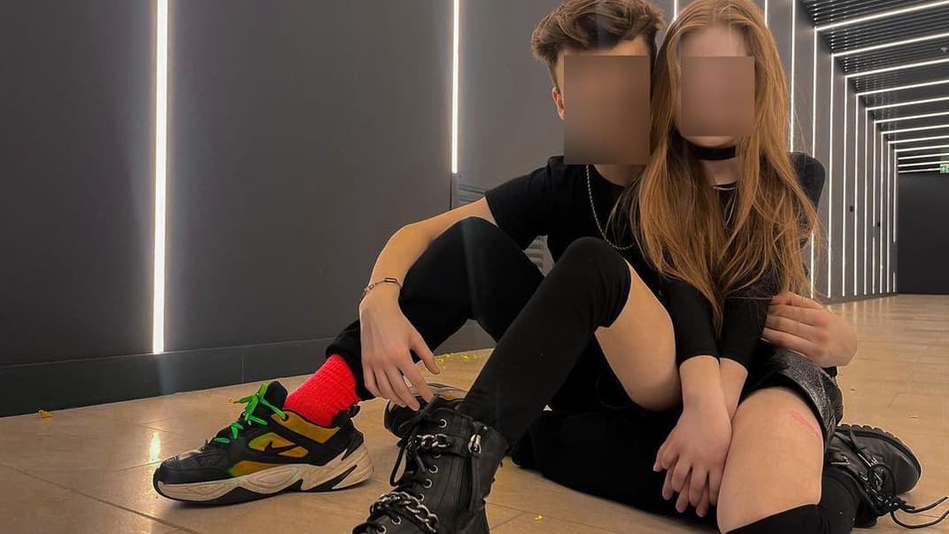 Фото из Instagram 8-летней девочки, где показан ее «роман» с 13-летним подростком