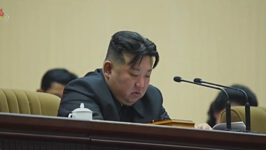 Кім Чен Ин пустив сльозу на конференції, де закликав корейських жінок більше народжувати  