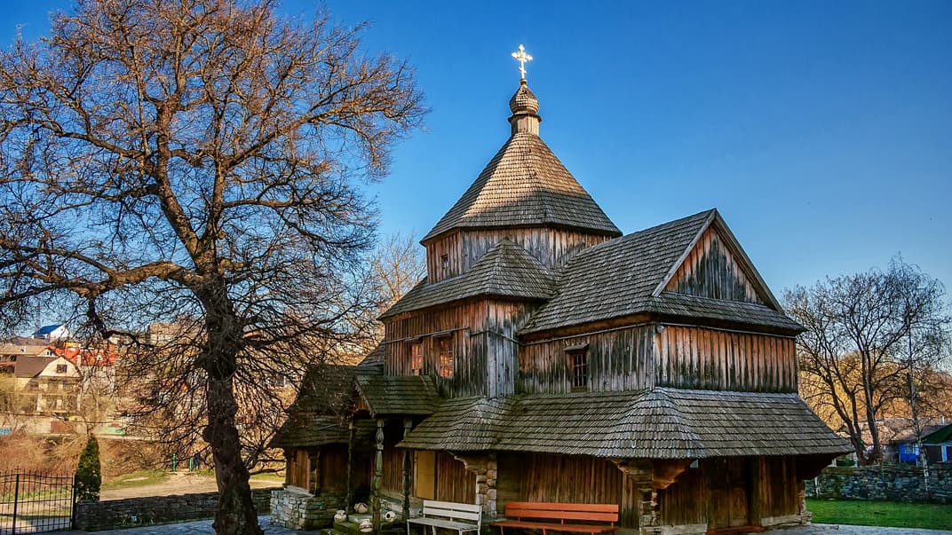 Здвиженская церковь в Каварсарах, Каменец-Подольский