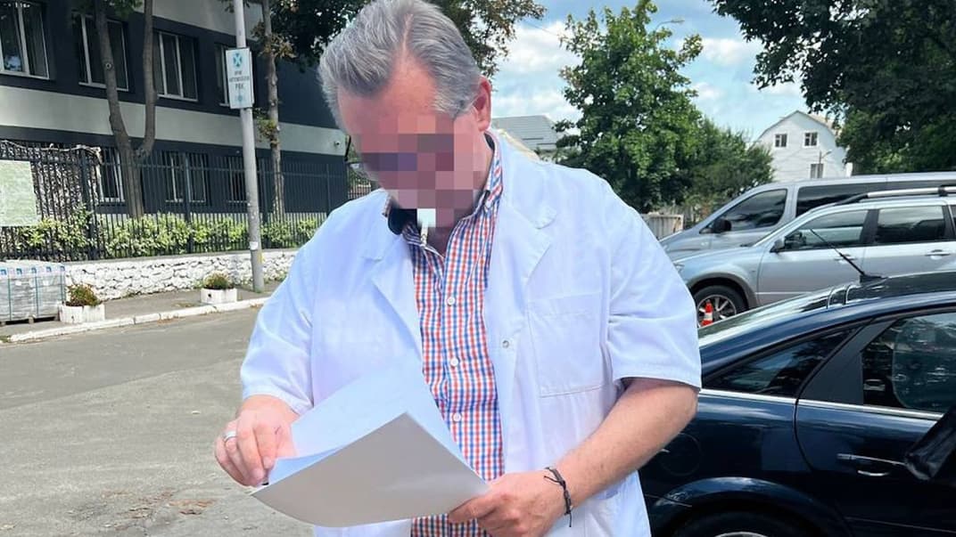 Правоохоронці повідомили про підозру голові військово-лікарської комісії Подільського військкомату