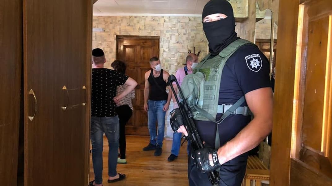 На Івано-Франківщині викрили «реабілітаційні центри», де незаконно утримували людей
