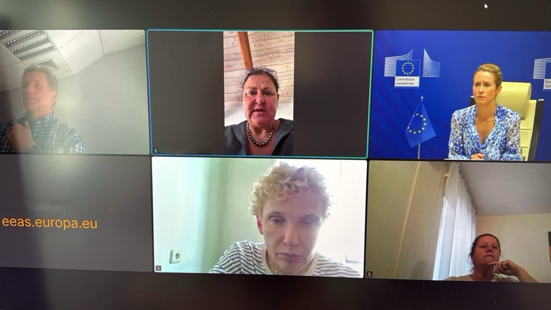 Кая Каллас розмовляє з представниками ЄС у Києві