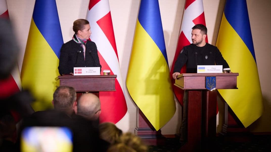 Президент України Володимир Зеленський і прем'єр-міністерка Данії Метте Фредеріксен під час візиту в Одесу, січень 2023 року