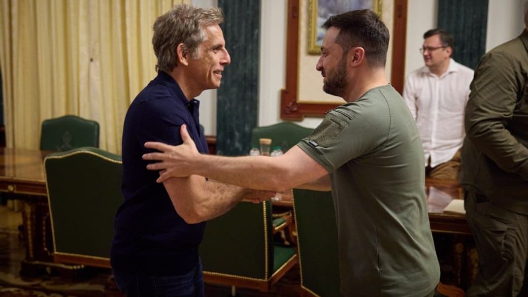 Голлівудський актор та режисер, а також посол доброї волі Управління верховного комісара ООН у справах біженців Бен Стіллер під час зустрічі із Володимиром Зеленським у Києві, 20 червня 2022 року