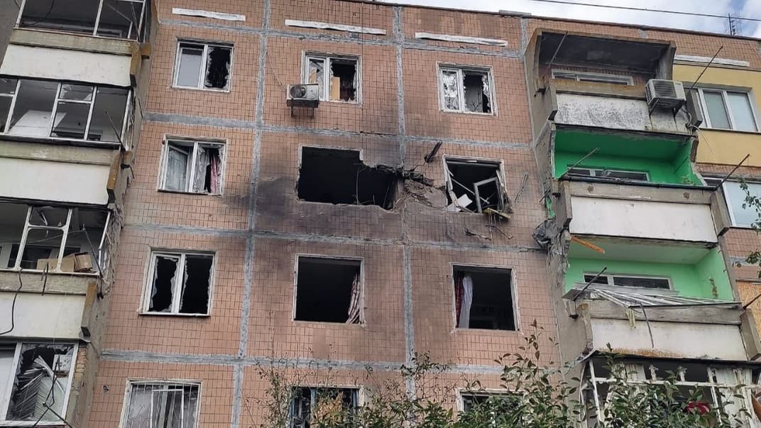 Последствия обстрела российскими оккупантами города Никополь Днепропетровской области