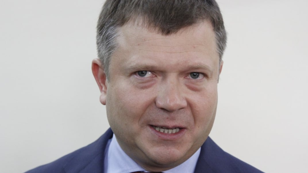 На той момент кандидат в народні депутати на дострокових виборах до Верховної Ради Костянтин Жеваго під час пресконференції 1 жовтня 2014 року