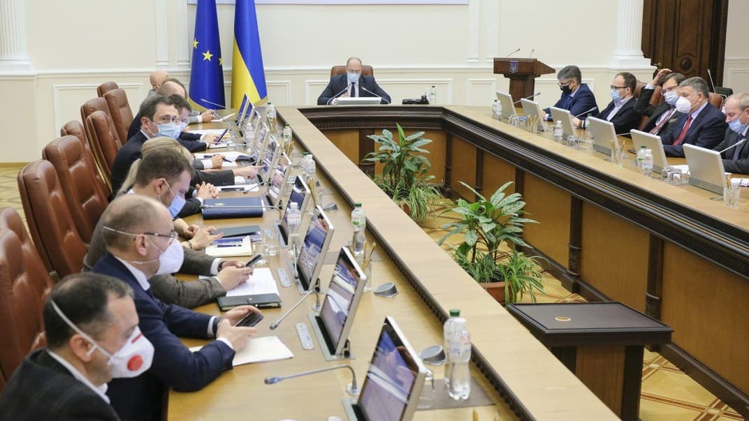 Премьер-министр Украины Денис Шмыгаль во время заседания Кабинета Министров Украины, Киев, 1 июня 2020 года