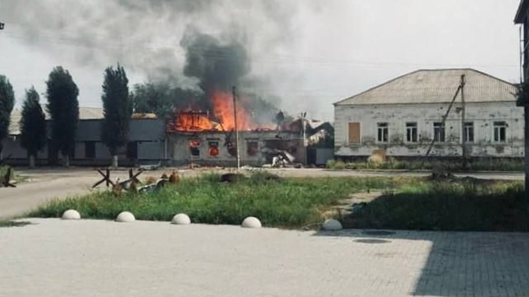 Последствия российского обстрела Орехова в Запорожской области, 16 августа 2022 года