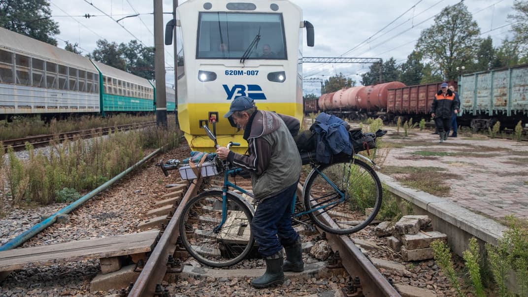 Перший поїзд, який прибув до Балаклії