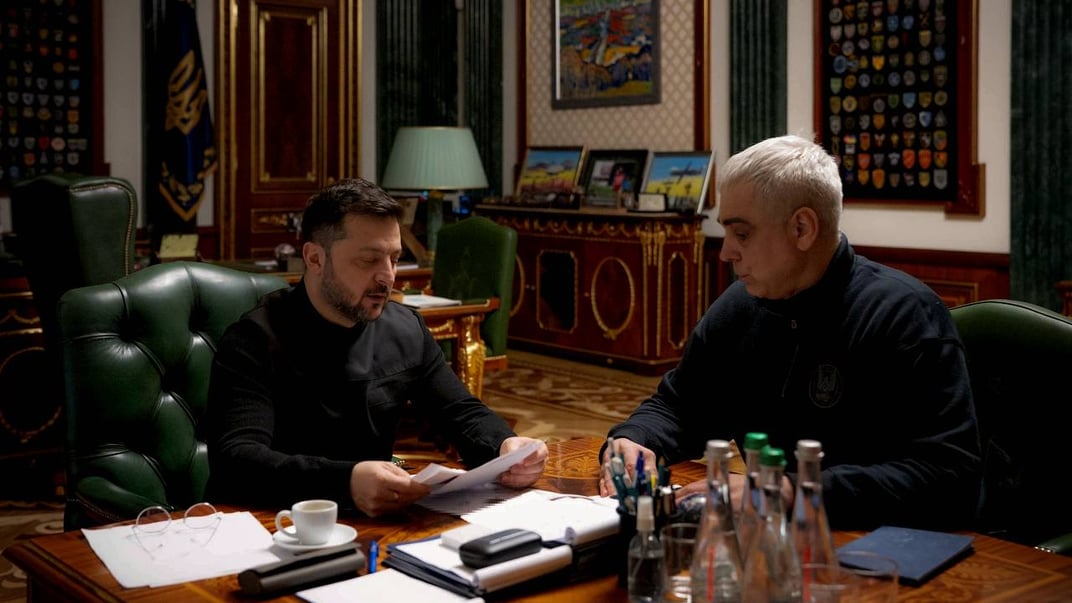 Президент України Володимир Зеленський заслухав доповідь першого заступника голови СБУ Олександра Поклада