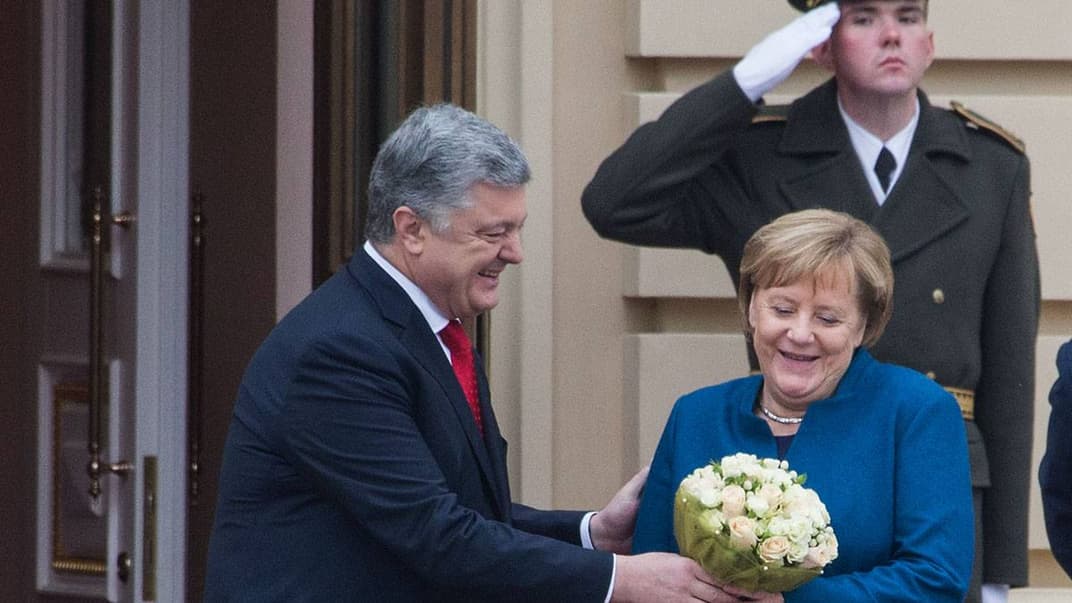 Президент України Петро Порошенко та канцлерка Німеччина Ангела Меркель під час зустрічі в Києві, 1 листопада 2018 року