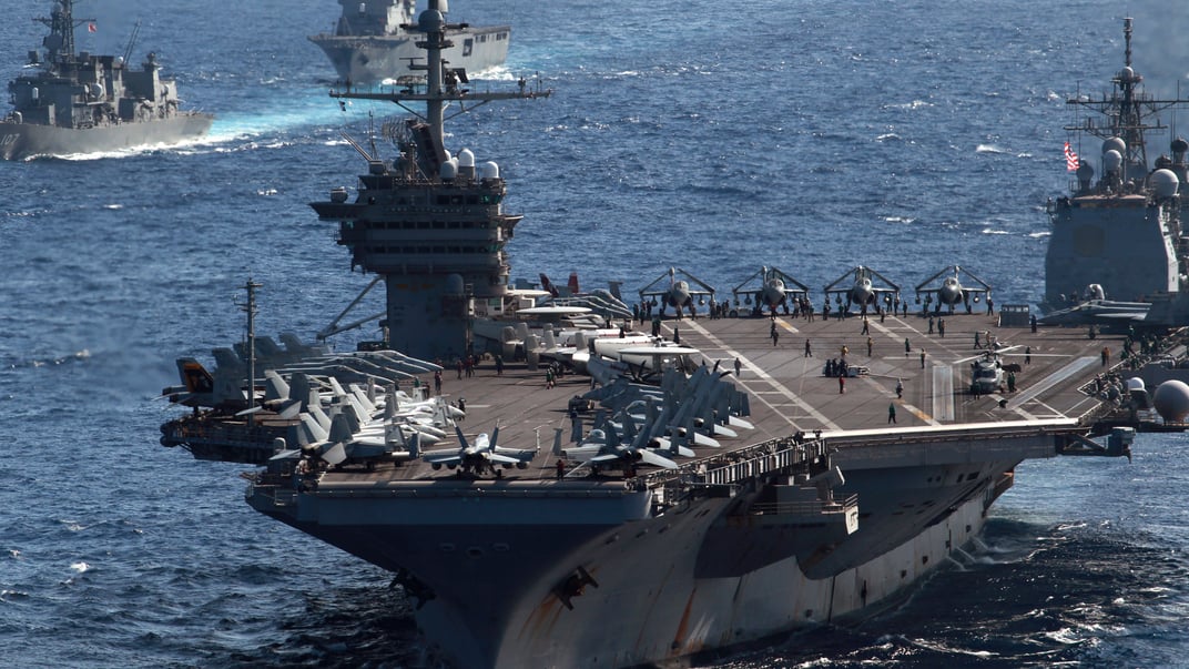 Иллюстративное фото. Авианосец ВМС США «Джордж Вашингтон» на военных учениях в Тихом океане, февраль 2011 года