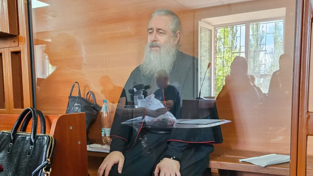 Намісник Свято-Успенської Святогірської лаври митрополит Арсеній у суді, серпень 2024 року