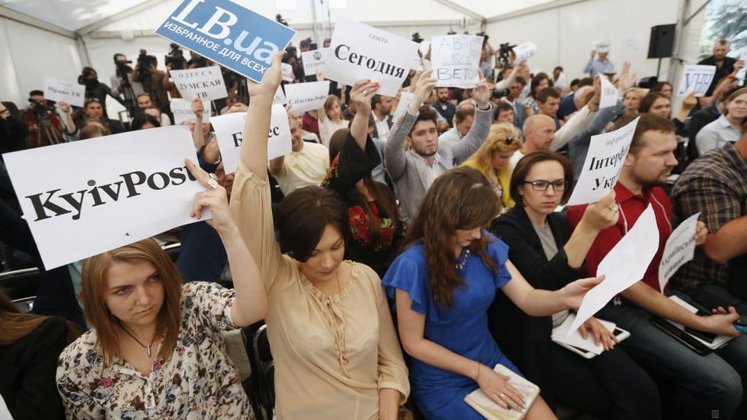 Журналисты на пресс-конференции президента Украины Петра Порошенко в Киеве, 3 июня 2016 года