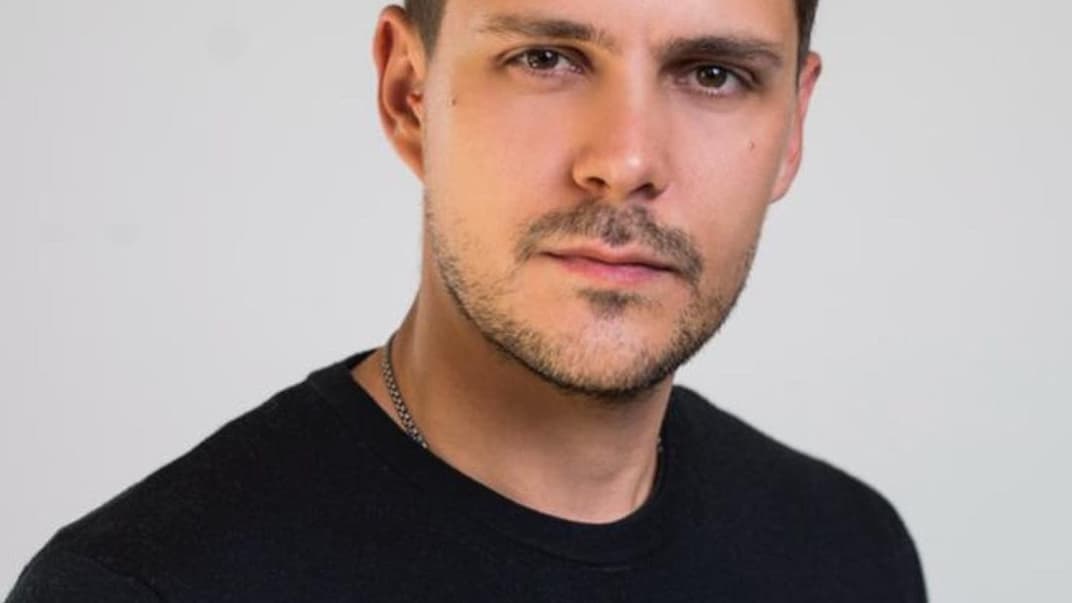 Милош Бикович