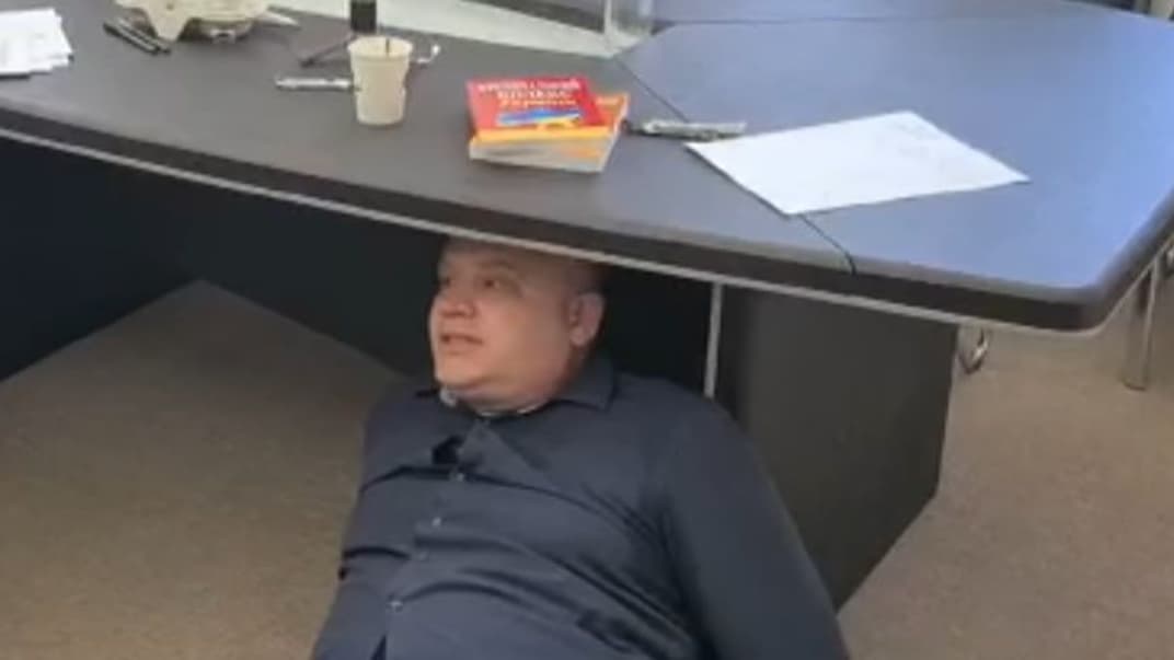 Мер міста Білгород-Дністровський Віталій Граждан заявив, що його побили співробітники СБУ