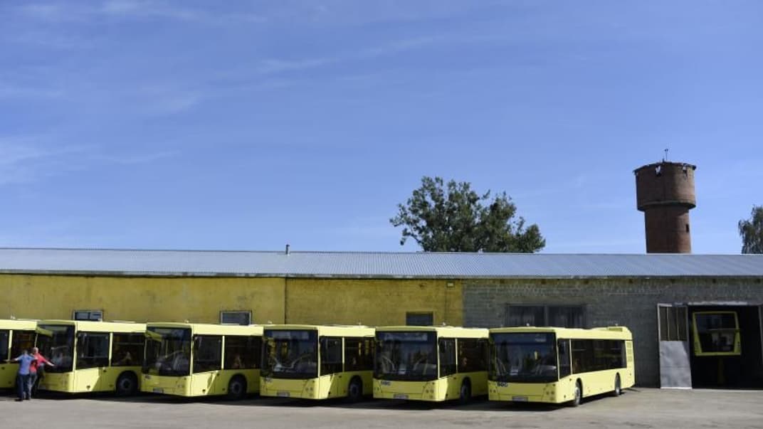 «Чтобы не финансировать режим Лукашенко»: Львов отказался от покупки 100 белорусских автобусов