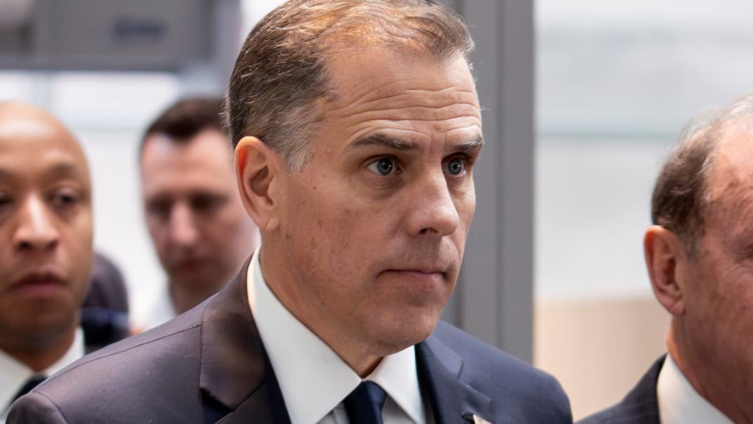 Прибытие Хантера Байдена для закрытого свидетельства на Капитолийском холме в Вашингтоне, 28 февраля 2024 года