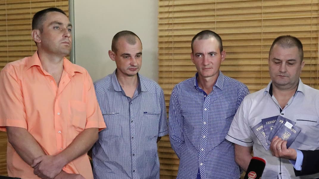 Звільнені з полону бойовиків українці у Мінську, Білорусь, 28 червня 2019 року